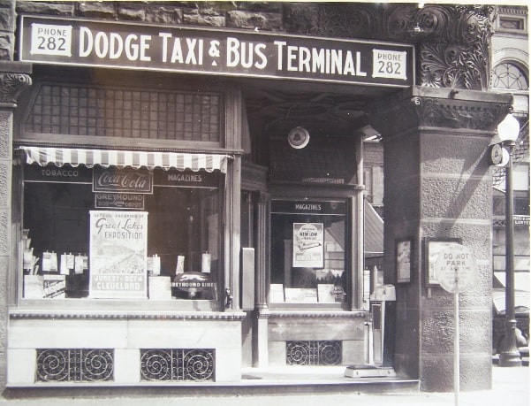 Hotel Dodge Taxi